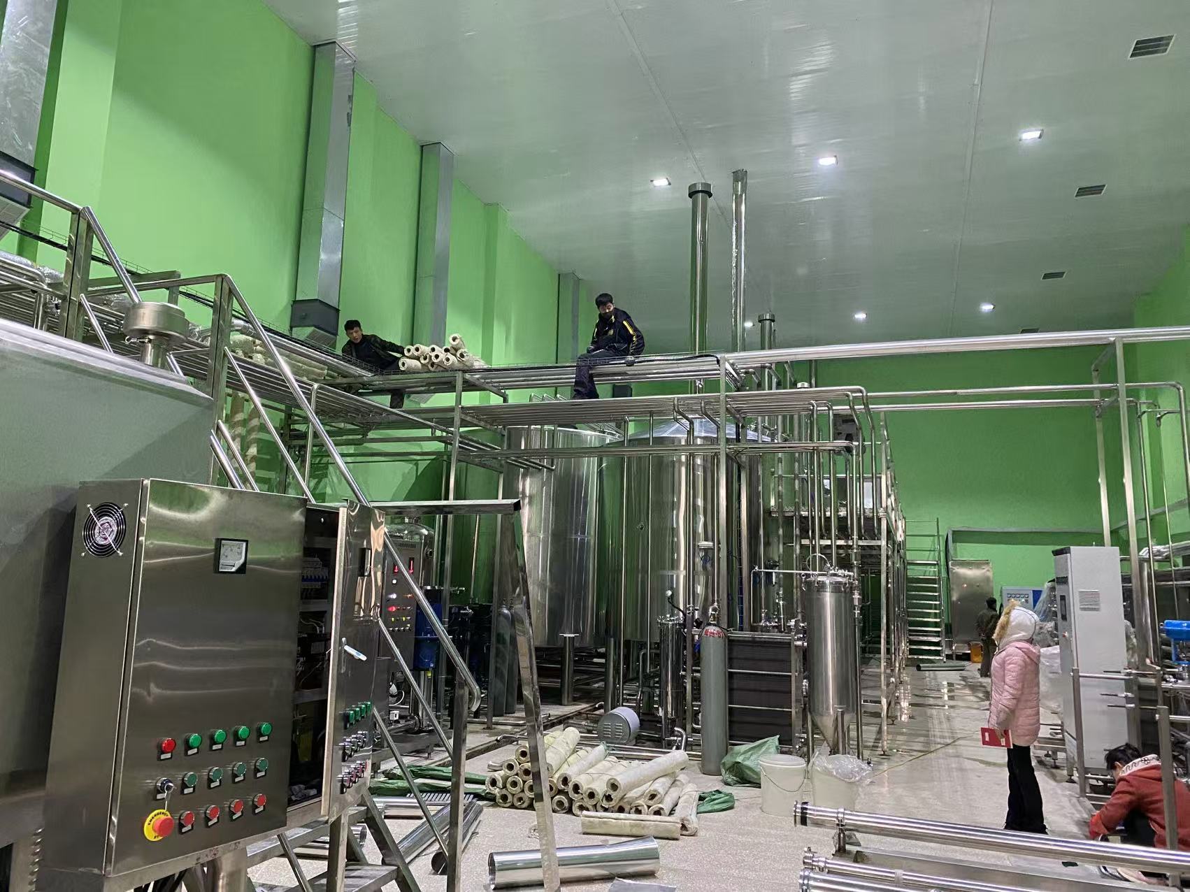 畜禽良种场精酿啤酒设备厂—精酿啤酒设备制造：传承工艺与创新科技的交融